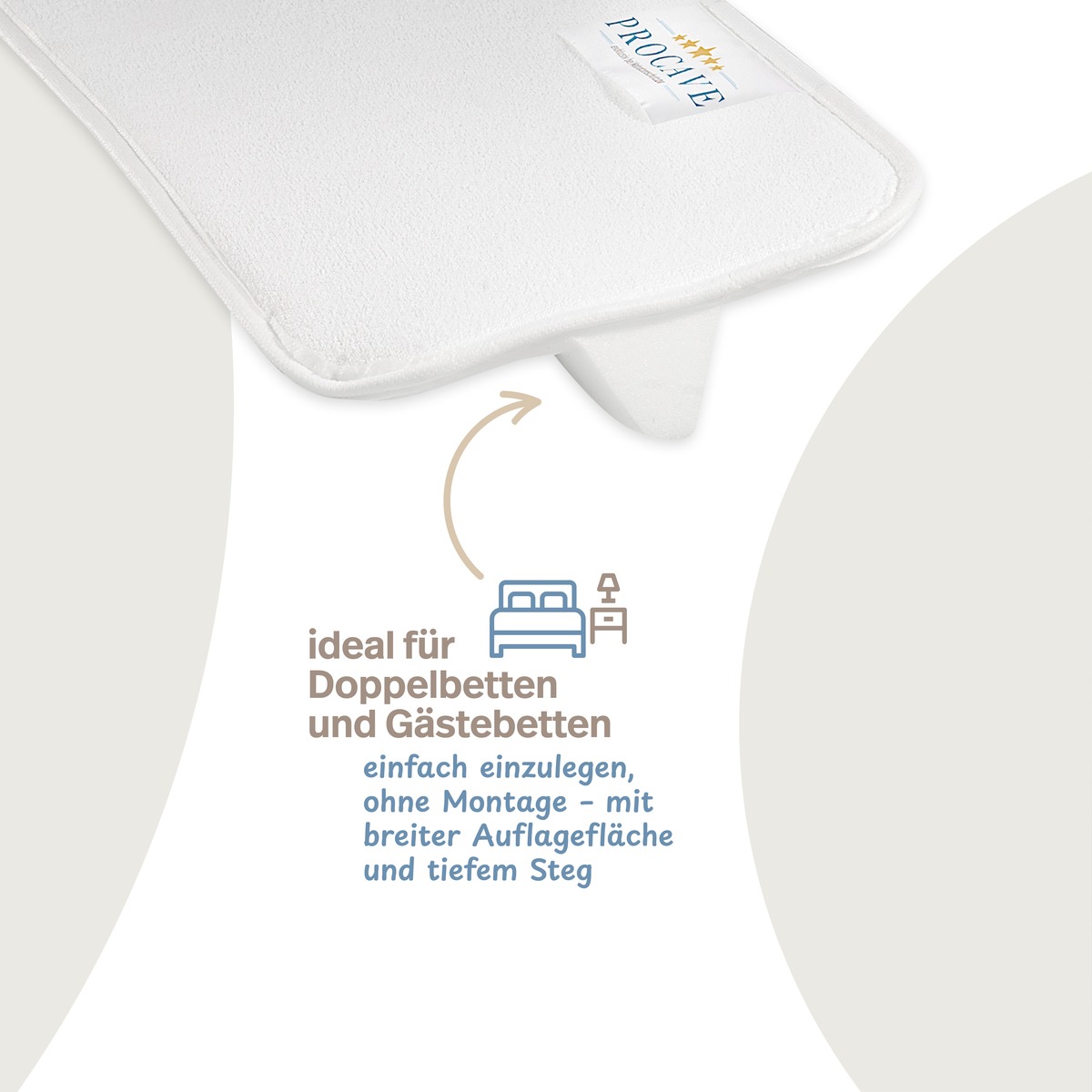 PROCAVE Doppelbettbr&uuml;cke mit Frottee-Bezug &mdash; Wei&szlig;e PROCAVE-Matratzenbr&uuml;cke von oben mit tiefem Steg. Produkt-Highlight: ideal f&uuml;r Doppelbetten und G&auml;stebetten &ndash; einfach einzulegen, ohne Montage, mit breiter Auflagefl&auml;che und tiefem Steg.
