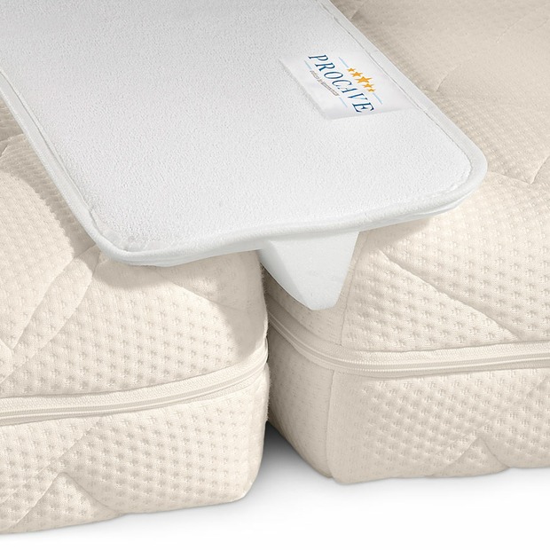 Doppelbettbrücke mit Bezug