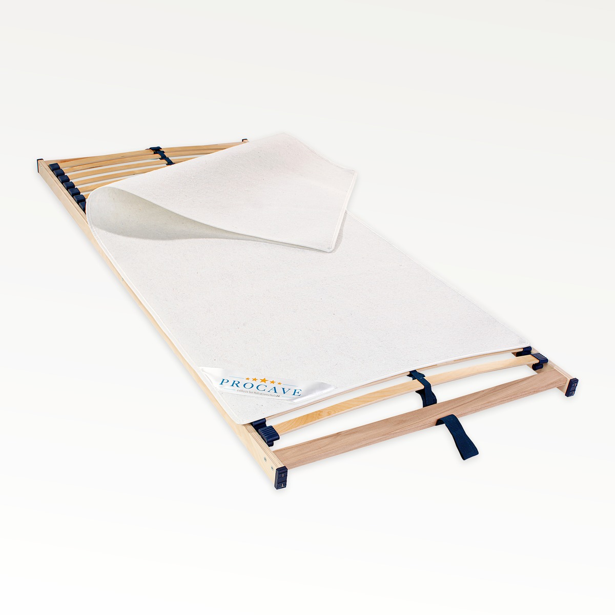 PROCAVE Filzschoner aufgeklappt auf Lattenrost liegend &mdash; Schutz der Matratzunterseite vor Abrieb und Verschmutzung